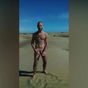 Jerking off in the dunes