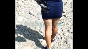 Sexo arriesgado: En el campo, encontr&eacute_ a una mujer perdida y termin&eacute_ follando a escondidas dentro de un coche, sin que nadie nos pille.