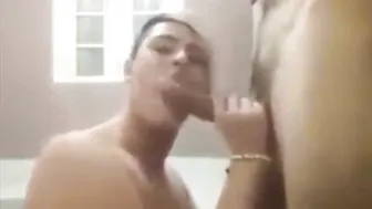 Amateur crossdresser gives blowjob in hardcore gay couple scene