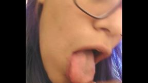 &iquest_Me das semen en la boca? (se come toda la leche)