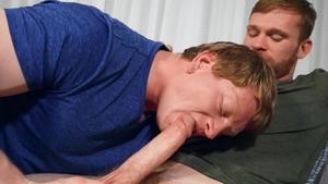 DrillMyHole: Kyle Connors in tandem with Calhoun Sawyer bareback cumshot