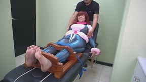 Cosplay tickling: Uraraka destroyed in stocks (camera 2)