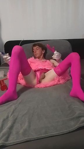 Lars Damberger Eats Cum Ice Cream, Fingers Himself, Pushes a Dildo in It and Uses Penis Pump