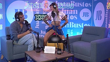 8 orgasmos de Esencia Migrante LATINA de GRAN CULO termina haciendo GARGANTA PROFUNDA en Juan Bustos Podcast