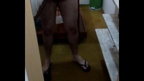 Depilador nao aguentou ver o paus&atilde_o e me chupou