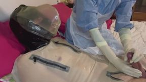 HANDJOB ON THE PATIENT UNTIL HE CUMS WITH MY GYNECOLOGICAL GLOVES - MEDFET FEMDOM