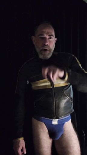 Hairy Muscle Leather Stepdaddy Showing off