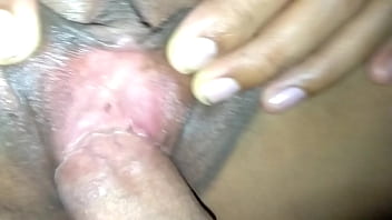 ไม่เคยถูกเย็ดหีมานานแหกหีเอาควยยัดแตด