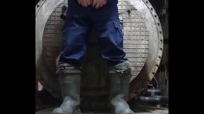 A gay man from Russia jerks off the smallest dick in the world on camera!