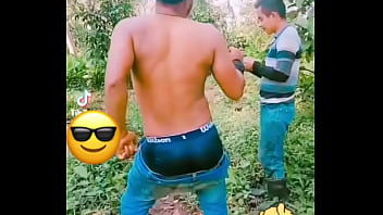 Por m&aacute_s v&iacute_deos as&iacute_ de ricos