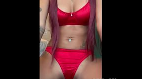 GOZEI VARIAS VEZES ME MASTURBANDO E ACABEI SE MIJANDO DE TESAO QUE DELICIA - SOLO GIRL MASTURBATION