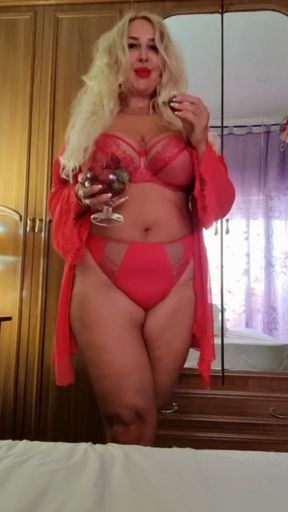 STRIPPING & TOUCHING MYSELF