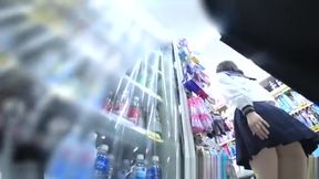 Indiscreet discrete in public, Japanese style
