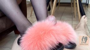 (252) Shoejob in Pink Fluffy Slippers (4K)