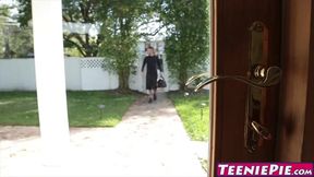 Brunette cutie Landon Lynn gets her very first creampie