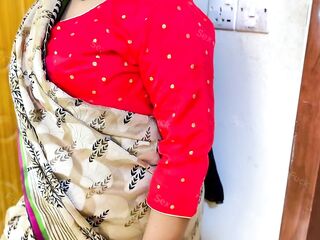 Muslim Afghani Saree Blouse Wearing Large Melons & Biggest booty Show her Hawt Body for Make me Excited