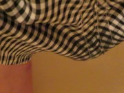 Take a piss while wearing pants. パンツを履いたまま、風呂場で小便してみた！