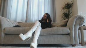 Human Footstool and Table (AVI)