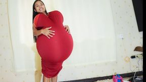 Sexy Camylle Stuffs Her Dress With Huge Balloon Boobs And Giant Belly With Pregnant Role Play