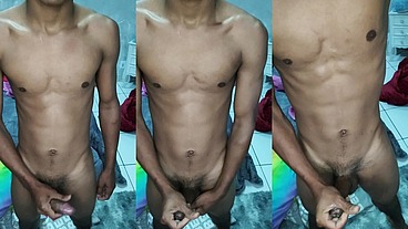 Novinho safadinho mandei ele tocar uma e gozar gostoso