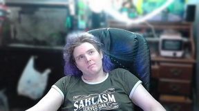 masturbating at my desk with cluseup cam