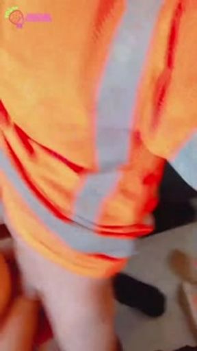 Bricklayer fucks his boss's daughter