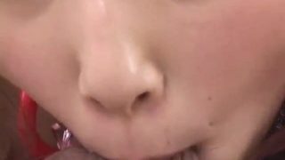 Koyuki Matsumoto cosplayt als een sexy verpleegster die op gezichten zit en piemels zuigt.