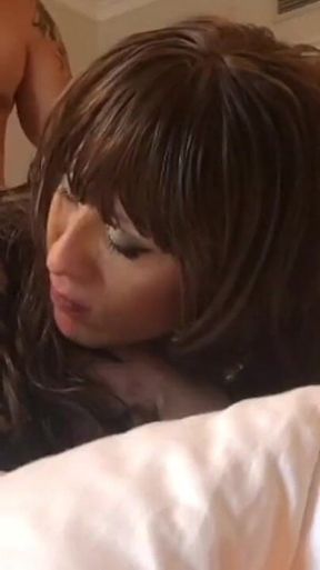 Hot Louise making love at hotel room, cums hands free and gets spunked in her mouth