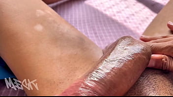 Cuidados com a piroca, mantendo ela sempre linda gra&ccedil_a e hidratada