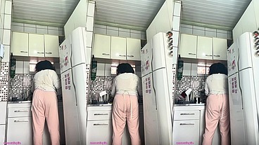 Chubby Housewife Farting While Washing Dishes Voyeur Style