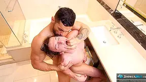 Hot Shower Lust: Arad Winwin Go Wild with Luke C. Taylor – Bareback 18+