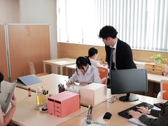 I Was Bullied By Everyone At The Command Of My Female Boss,