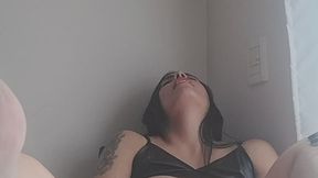 Come get to know me better... Do you prefer armpits, belly, or me rubbing my pussy?