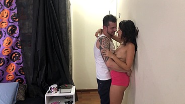 I brought my secretary as a surprise for my blindfolded girlfriend to experience her wonderful blowjob, does she like it?