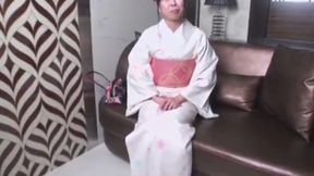 Nozomi Tanaka's Sensual Encounter with a Yukata-clad Mature Woman