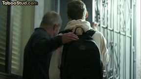 Taboo bottom twink assfucked by his DILF stepdaddy till cum