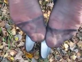 Sperma auf deutsche Cougar Nylonsohlen
