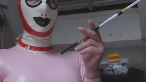 Latexdolly smoking