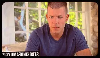 Izzy Bell Stepbro Bedroom Scene - Teen Porn Video HD streaming