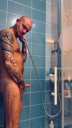 Hot Shower and Quick Pee