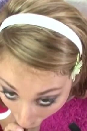 Ice Cream Man Hooked up with a College Girl and Bang Her in the Truck