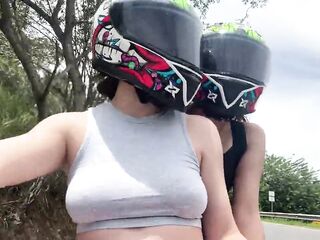 I picked up a DIDI client without a bra and this honey noticed my big titties