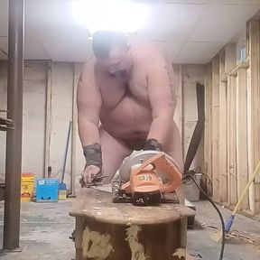 Mofo2121 strips and uses the circular saw