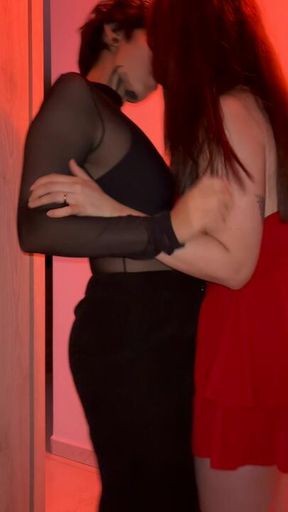 Hot latinas Lesbians