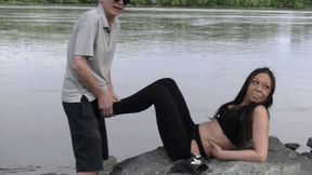 Foot sex at the bridge (mp4)