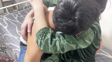 Gelinimin sikmek istedim oğlum yakaladi