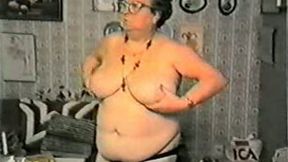 Old homemade video of my girlfriend's BBW four eyed grandma
