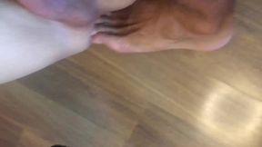 foot feish safada submissa lambendo o macho