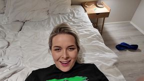 fucking my 35 years old young stepmom while daddy is at work