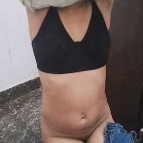 Step sister Ko jabar dasti pakad ke chod diya